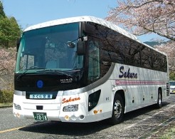 新車　大型バス